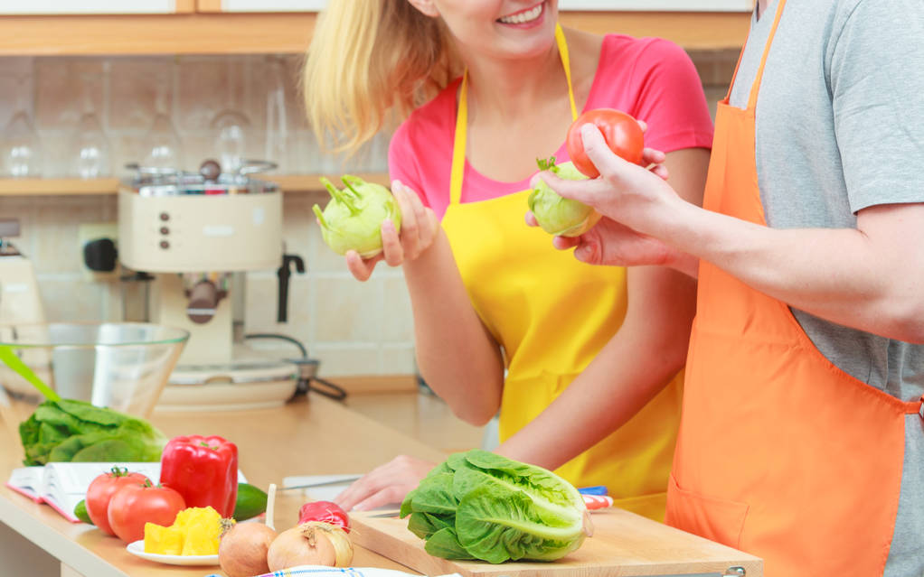 Пара приготовление свежих овощей
 - Фото, изображение