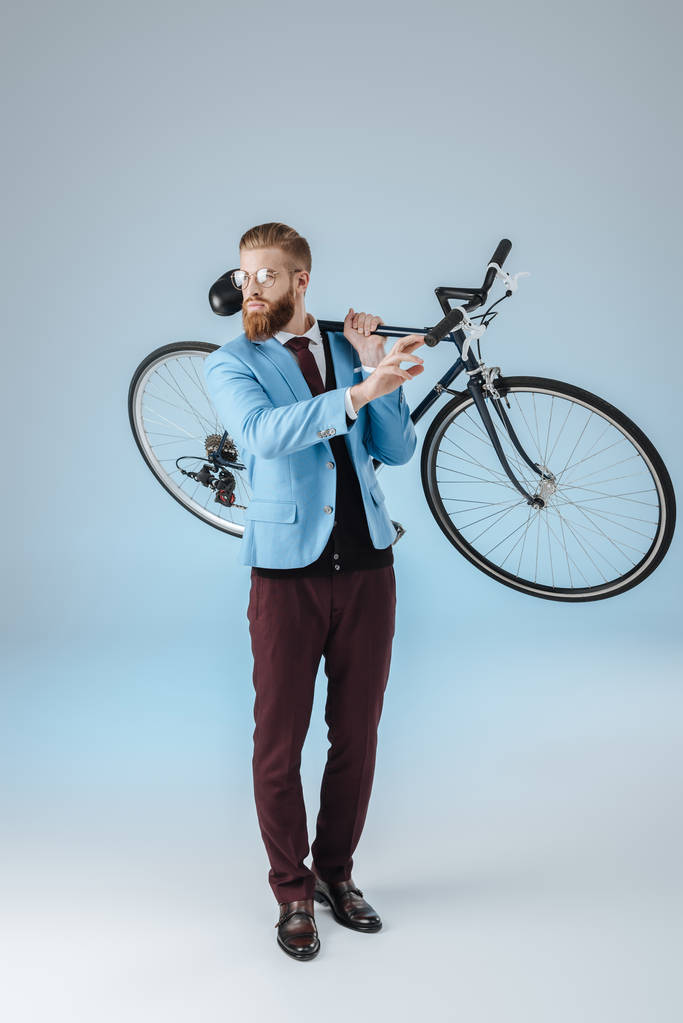 stylish man holding bicycle - Photo, Image