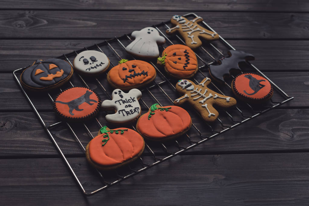 vari biscotti di Halloween fatti in casa
 - Foto, immagini