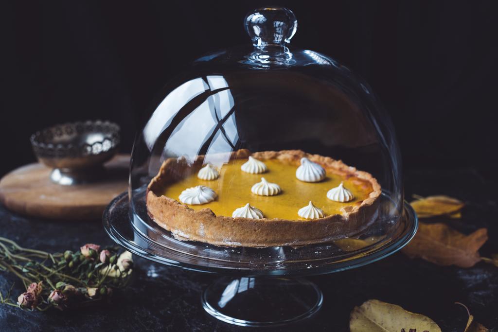 dýňový koláč v skleněná Servírovací stojan - Fotografie, Obrázek