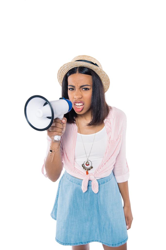 femme afro-américaine en colère avec haut-parleur
 - Photo, image