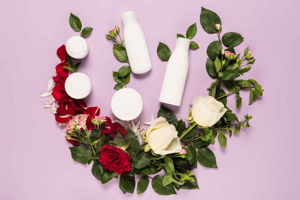 testápoló és tejszín rózsákkal - Fotó, kép