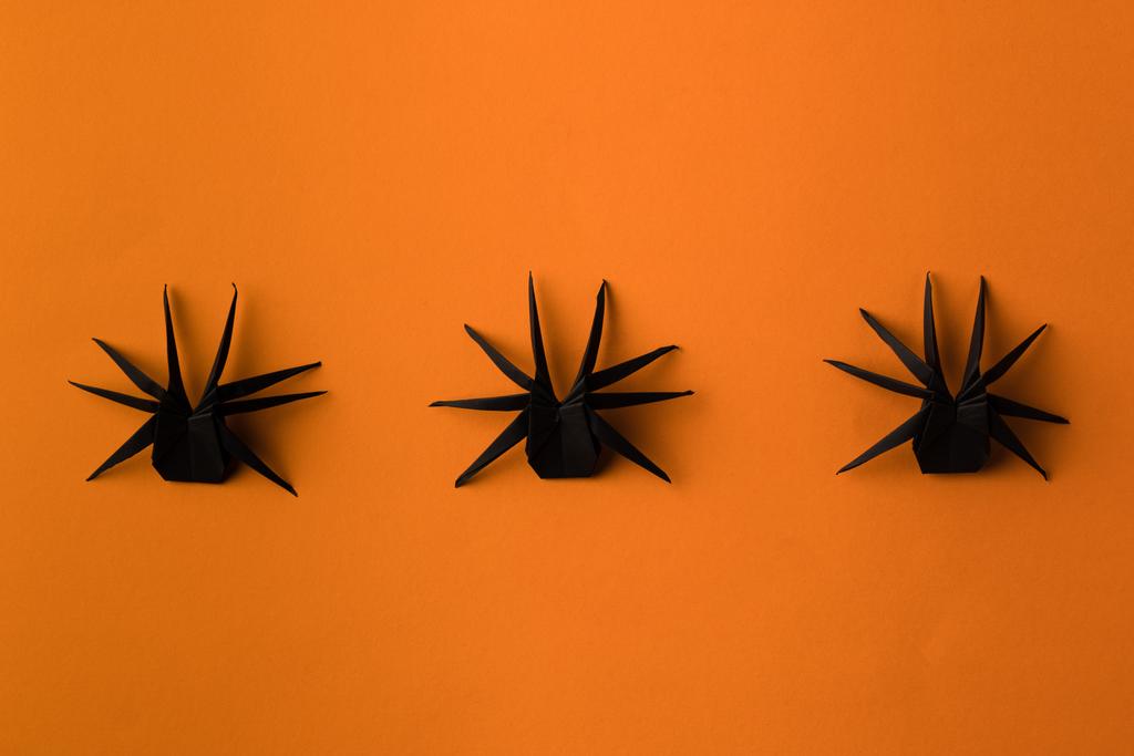 arañas de origami de Halloween
 - Foto, Imagen