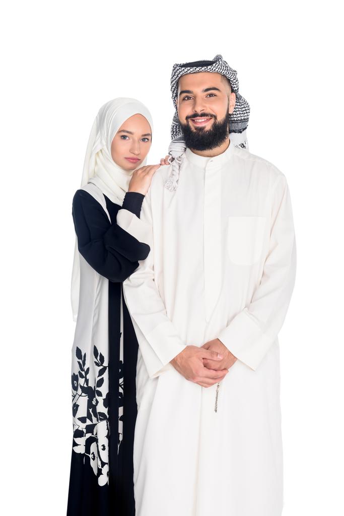 Мусульманська пара в традиційному одязі
 - Фото, зображення