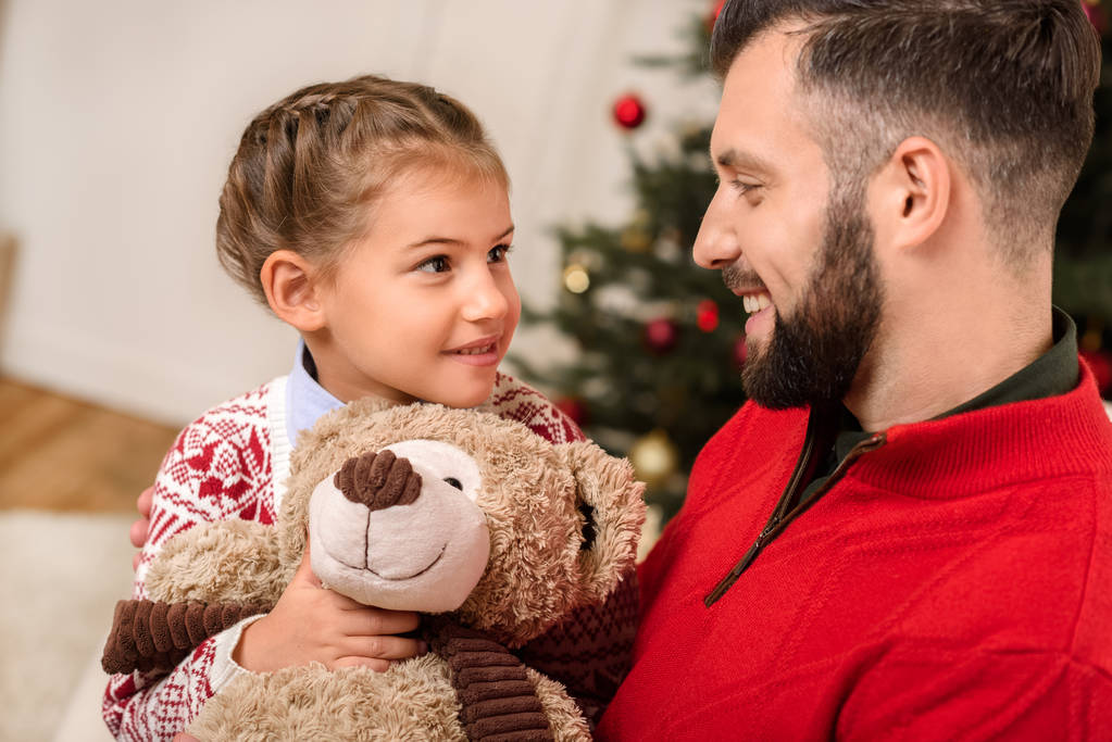 mutlu baba ve kız Noel - Fotoğraf, Görsel
