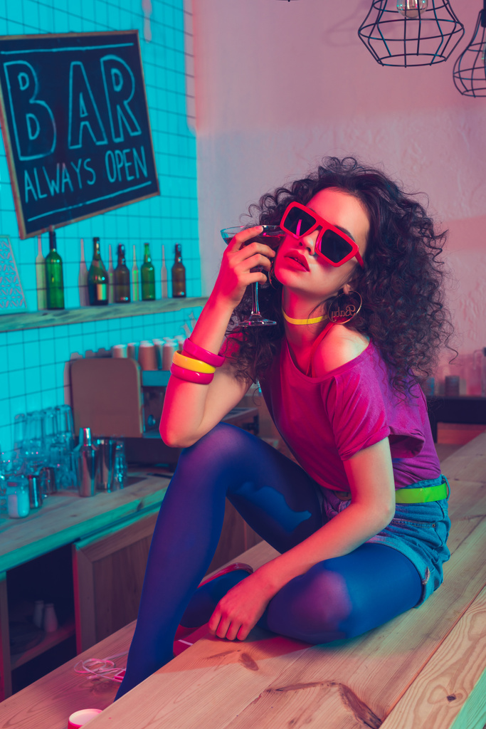 fashionable woman with cocktail - Photo, Image