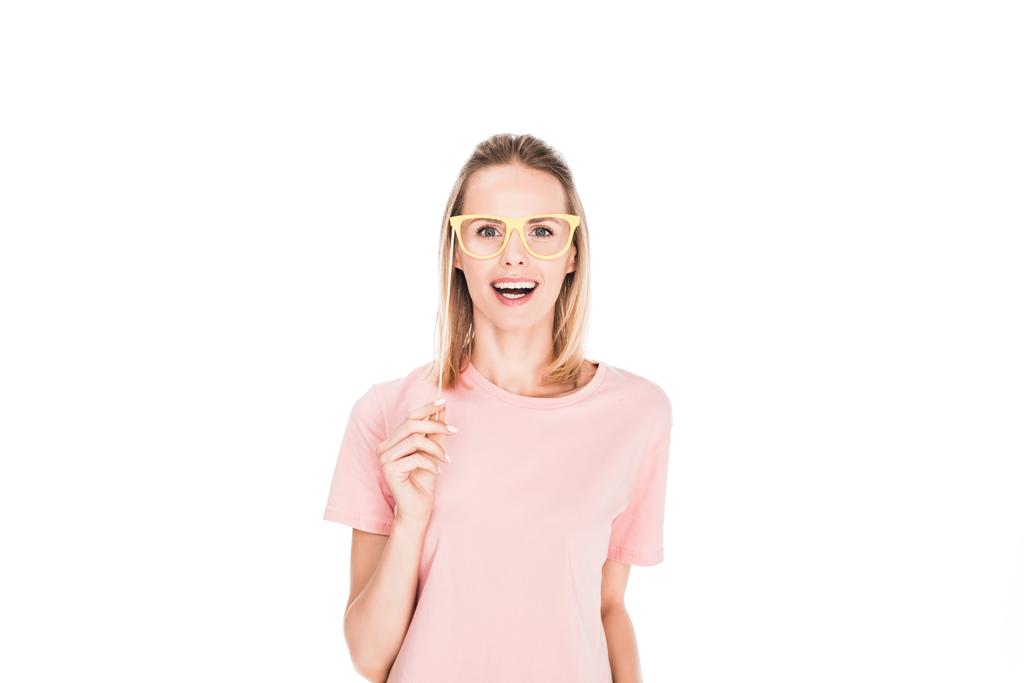 femme excitée avec des lunettes en carton
 - Photo, image