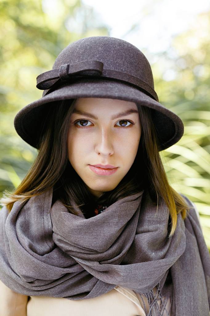 eski moda şapkalı kadın - Fotoğraf, Görsel
