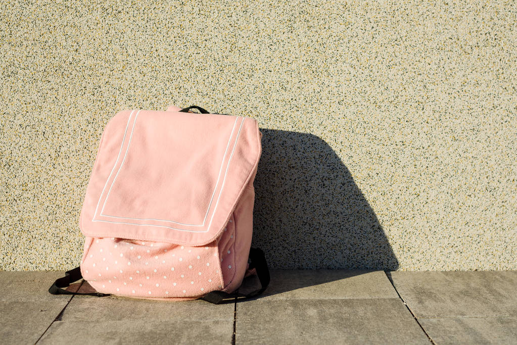 Une écolière de sac à dos. Rose
 - Photo, image