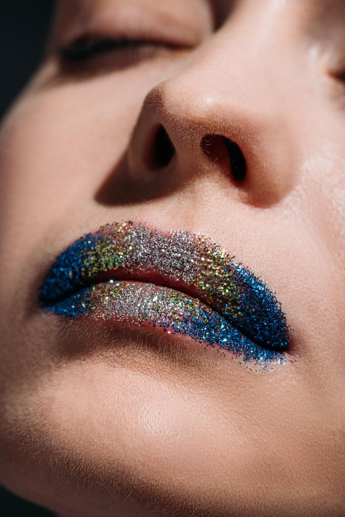 Блестящие губы
 - Фото, изображение
