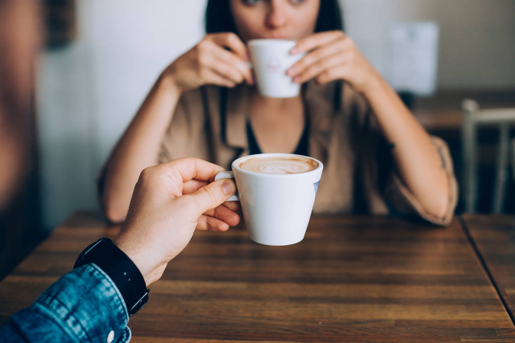 muž a žena pít kávu - Fotografie, Obrázek