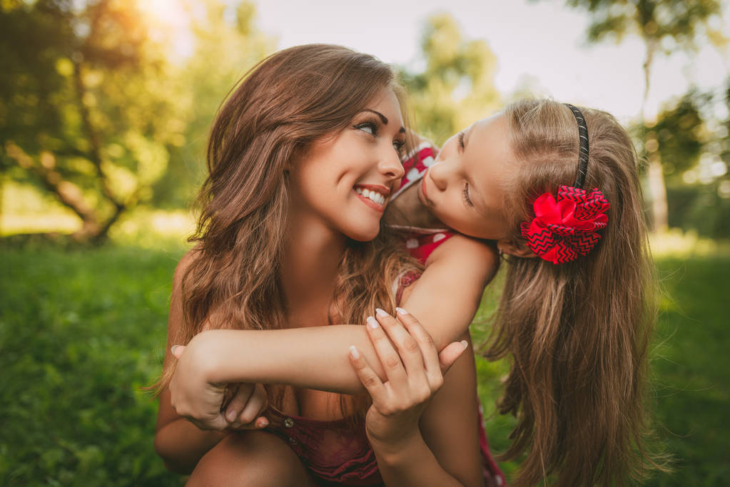Cute Little Girl And Her Mom - Photo, Image