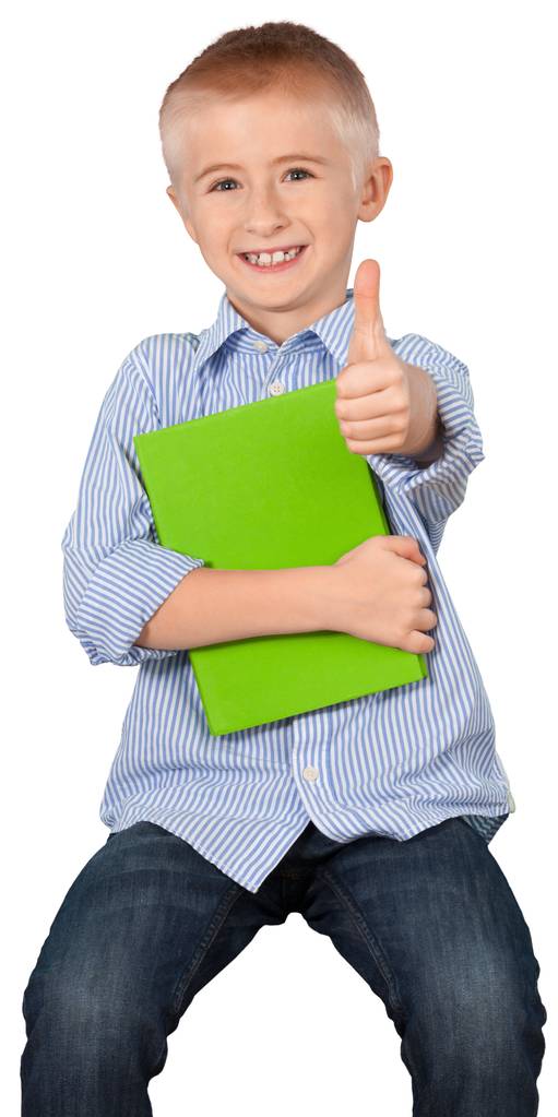 menino da escola com livro mostrando polegar para cima isolado no fundo branco
 - Foto, Imagem