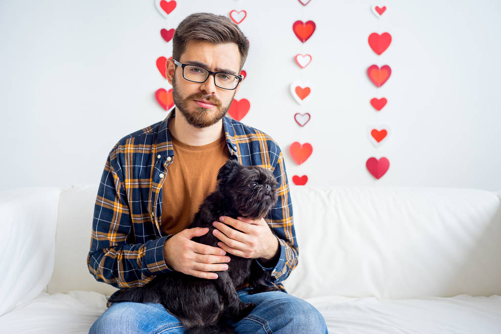 犬とバレンタインデー - 写真・画像