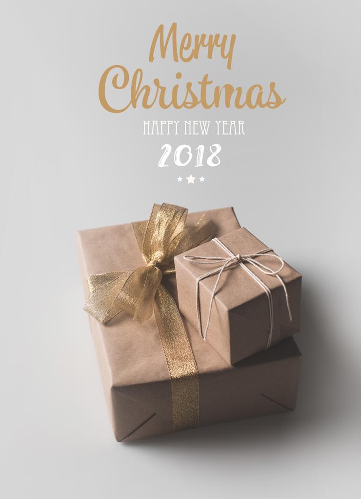 Cadeaux de Noël en papier artisanal
 - Photo, image
