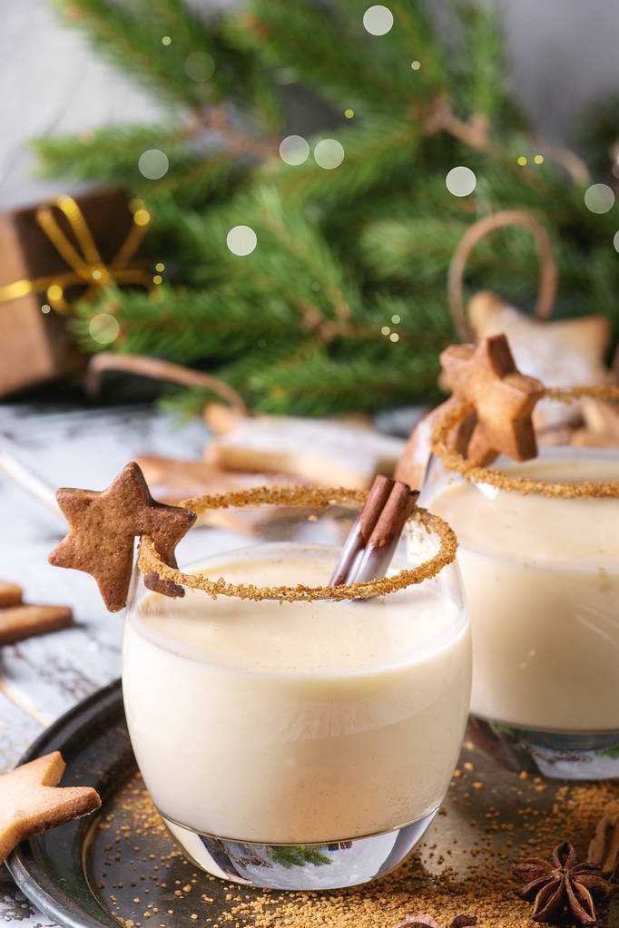 Cocktail de Noël au lait de poule
 - Photo, image