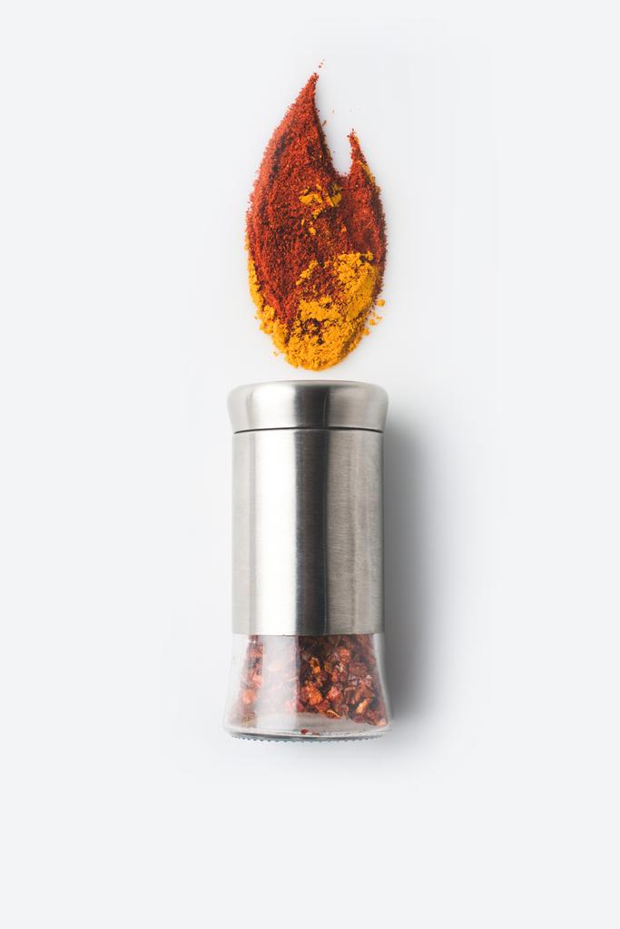 Μύλος πιπεριού με πάπρικα και το κάρυ - Φωτογραφία, εικόνα