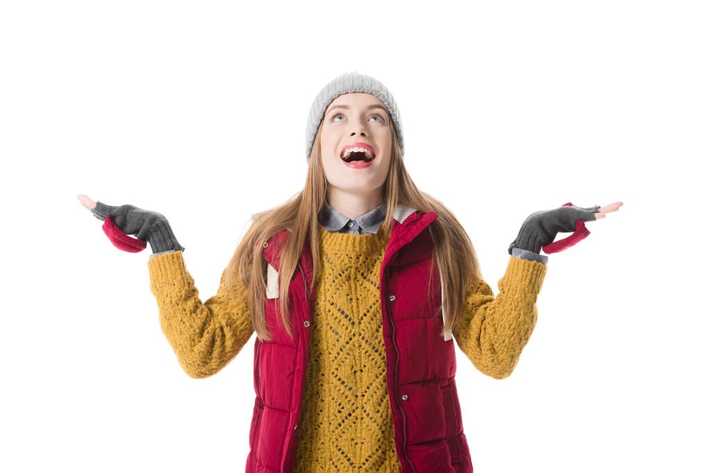 aufgeregte Frau in Winterkleidung - Foto, Bild