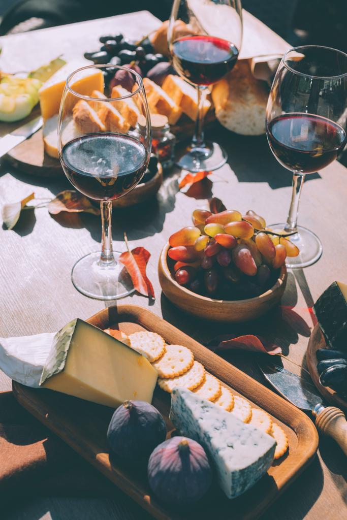 red wine with various snacks - Photo, Image