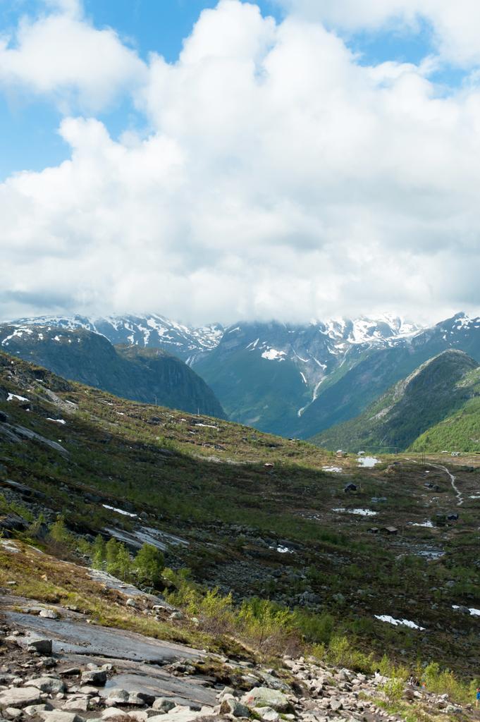 Νορβηγικά-βουνά και σύννεφα - Φωτογραφία, εικόνα