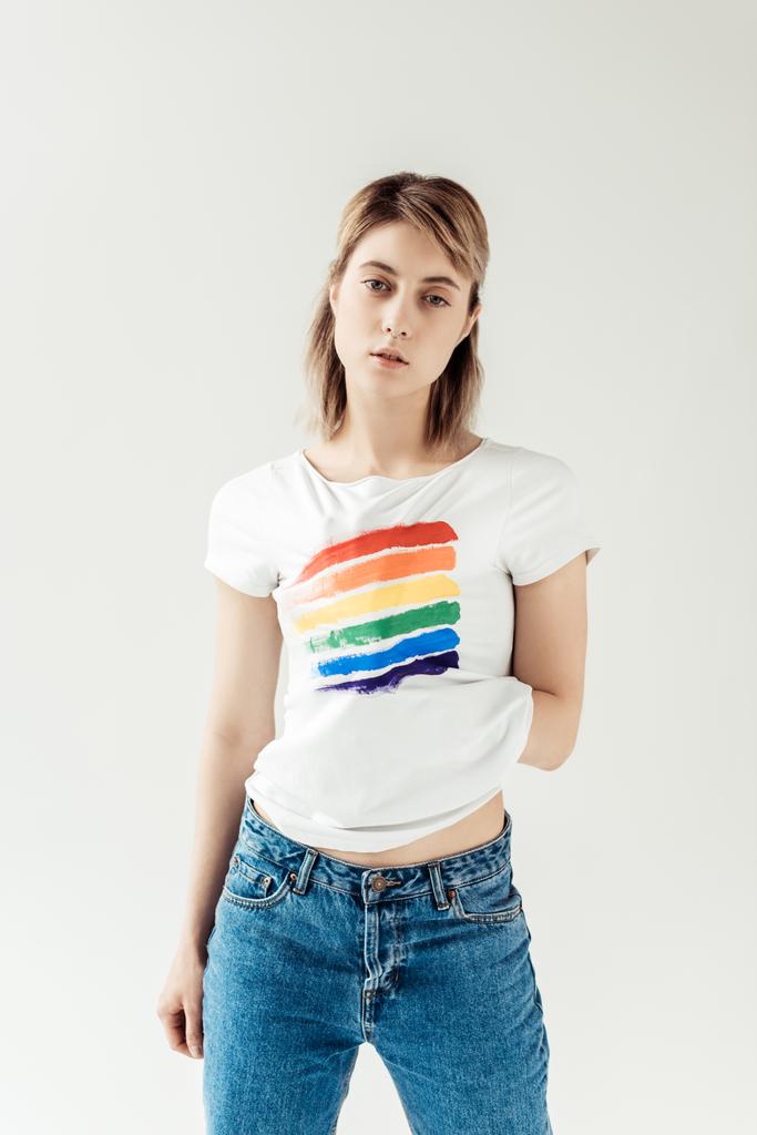 Mulher mostrando arco-íris impresso
 - Foto, Imagem