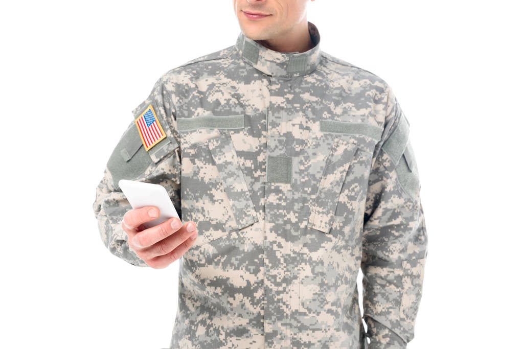 voják pomocí smartphonu - Fotografie, Obrázek