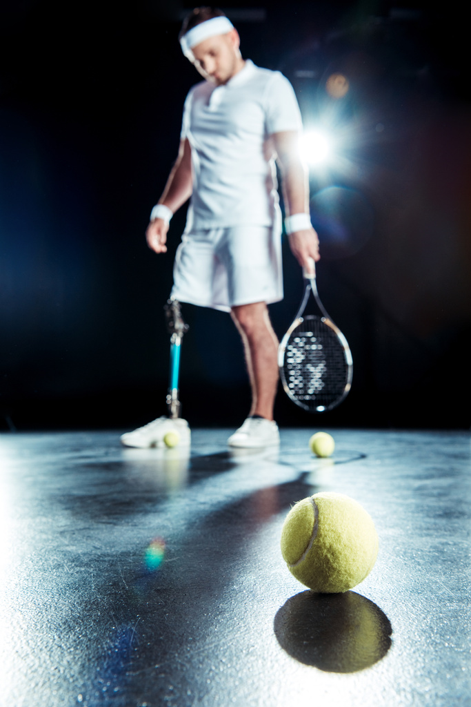 jugador de tenis paralímpico
 - Foto, imagen
