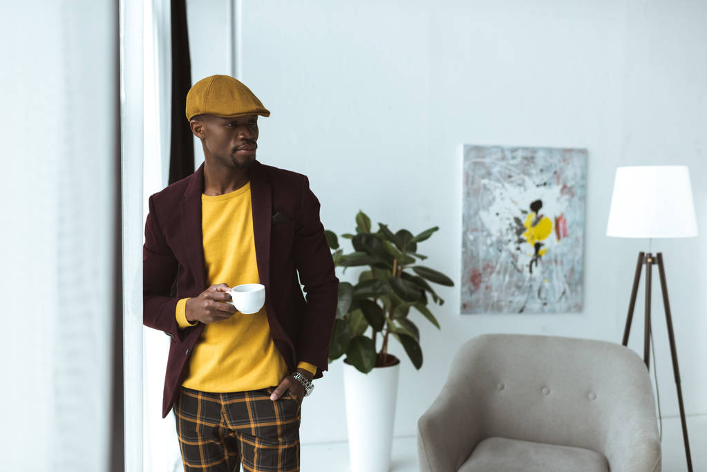 Afro-Amerikan adamla moda: kahve  - Fotoğraf, Görsel