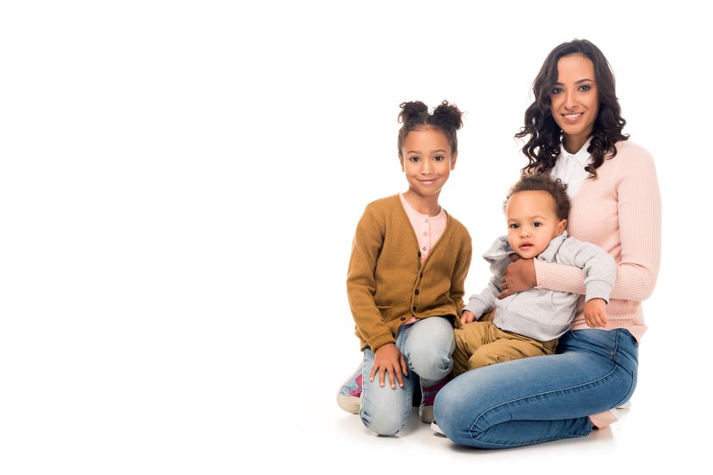 Afrikanische amerikanische Mutter mit Kindern  - Foto, Bild