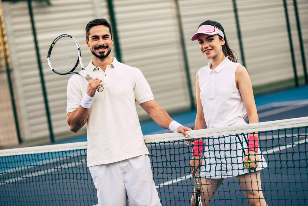 Tenis kortunda Çift - Fotoğraf, Görsel