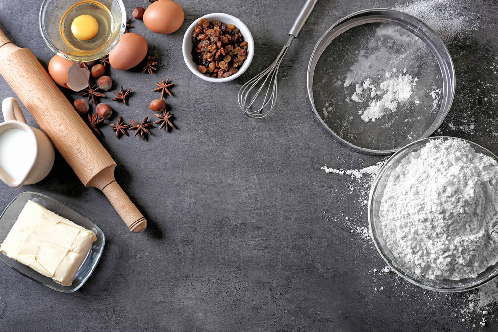Composition with flour on gray table - Photo, Image