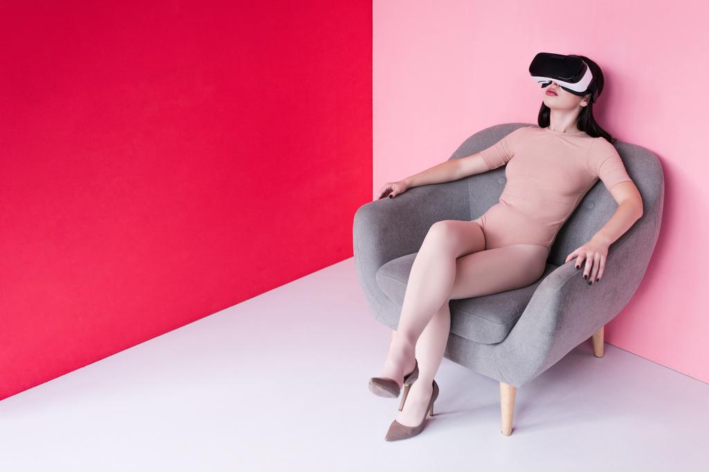 beautiful girl in vr headset - Photo, Image