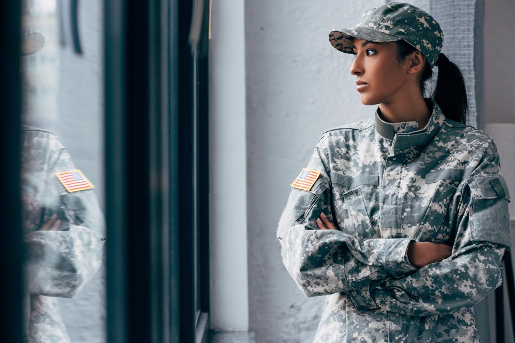 στρατιωτική γυναίκα - Φωτογραφία, εικόνα