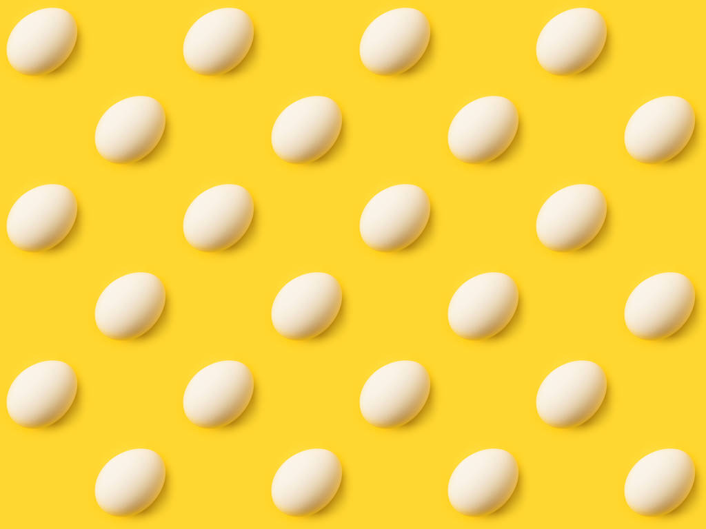uova di pollo non cotte naturali
 - Foto, immagini