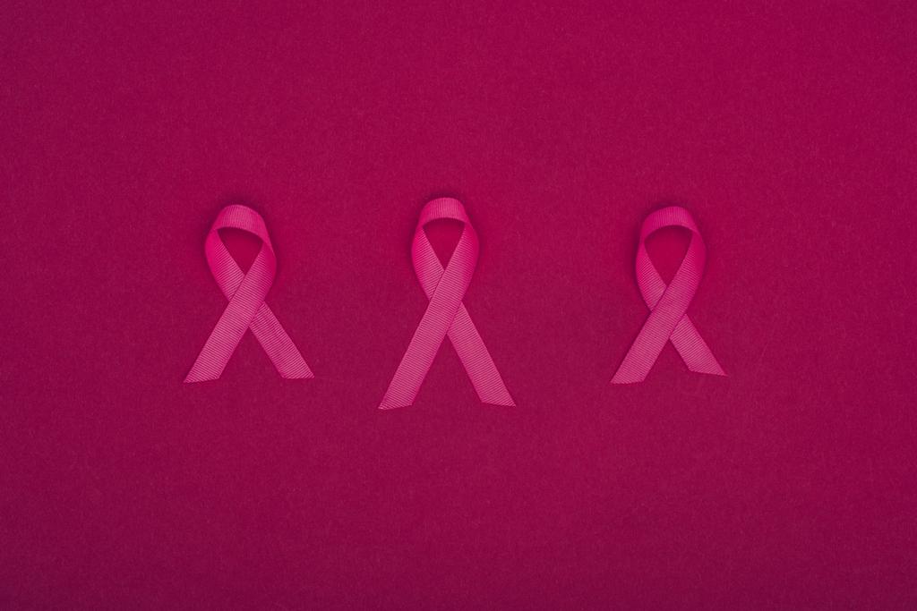 Nastri di sensibilizzazione sul cancro al seno
 - Foto, immagini
