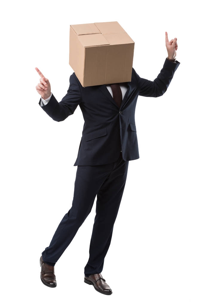 Gelukkig zakenman met doos op hoofd - Foto, afbeelding