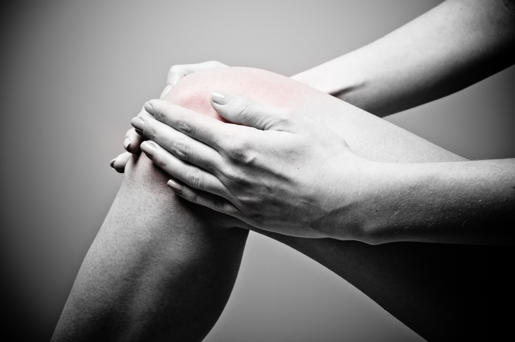 donna con dolore al ginocchio
 - Foto, immagini