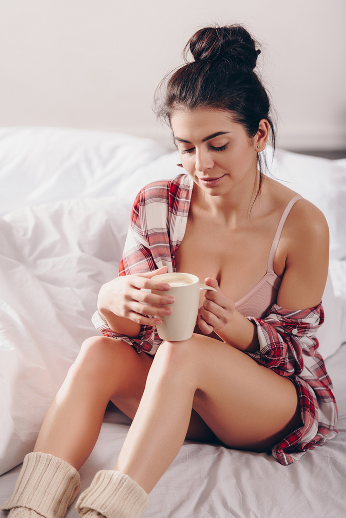 gorgeous girl with coffee in bed - Photo, Image