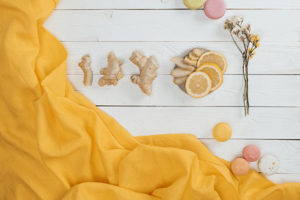 limón, jengibre y macarrones
 - Foto, Imagen