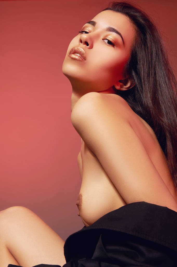 sensual corpo nu woman.red holofotes coloridos
 - Foto, Imagem