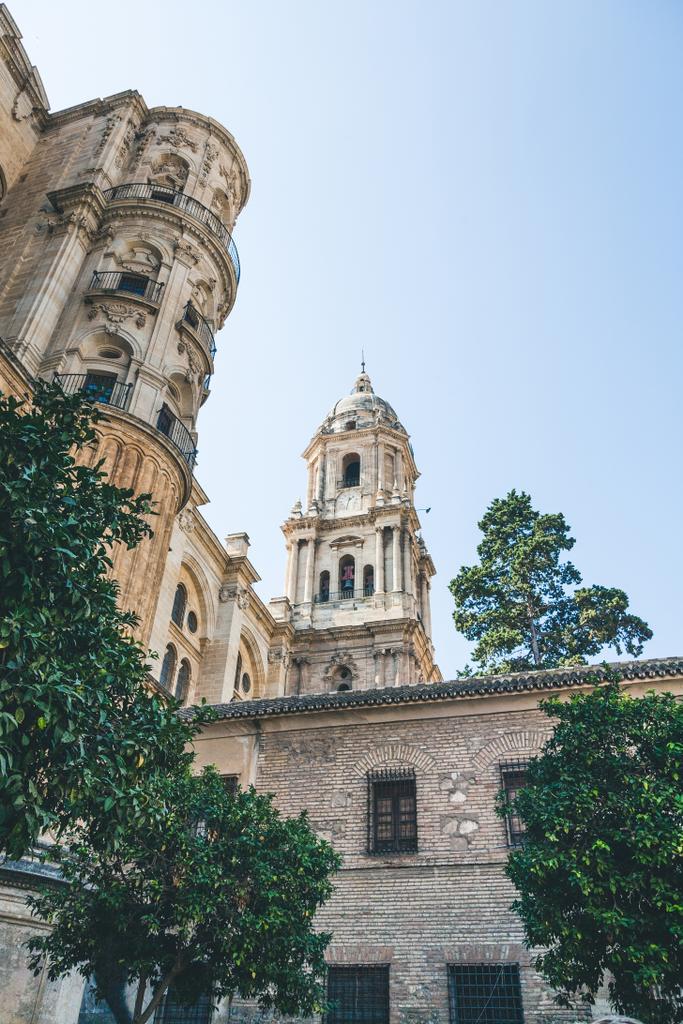 alacsony, szög, Kilátás, catedral de malaga, malaga, Spanyolország - Fotó, kép