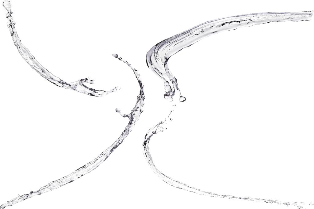 брызги чистой воды, изолированные на белом
 - Фото, изображение