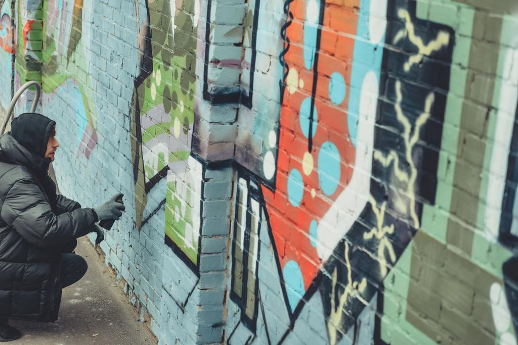 adam renkli grafiti duvar boyama - Fotoğraf, Görsel