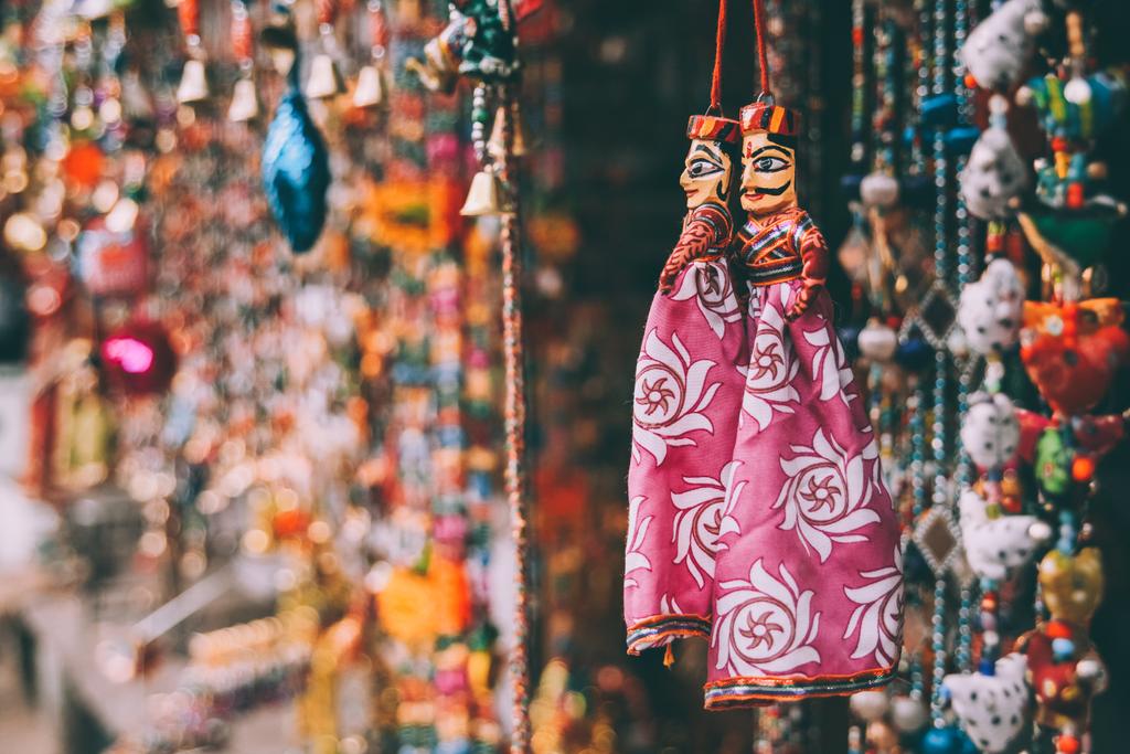 lähikuva värikkäitä koristeita roikkuu Rajasthan, Pushkar
 - Valokuva, kuva