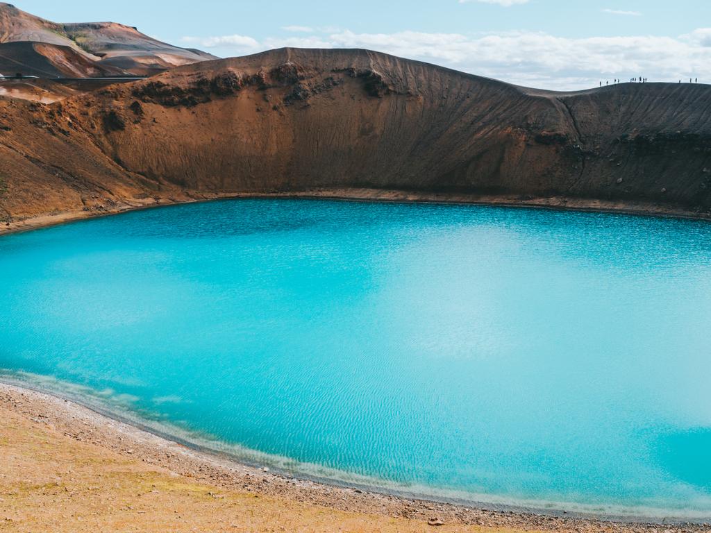 Геотермальний кратер
 - Фото, зображення