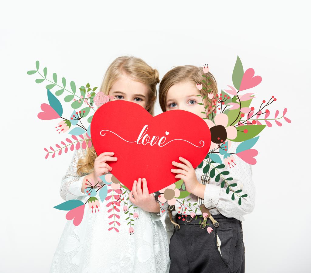 Lapset, joilla on punainen sydän
 - Valokuva, kuva