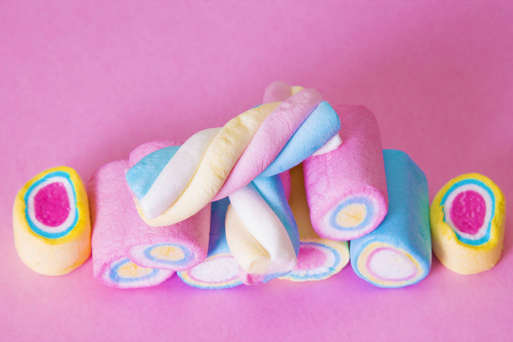 marshmallows με ροζ φόντο - Φωτογραφία, εικόνα
