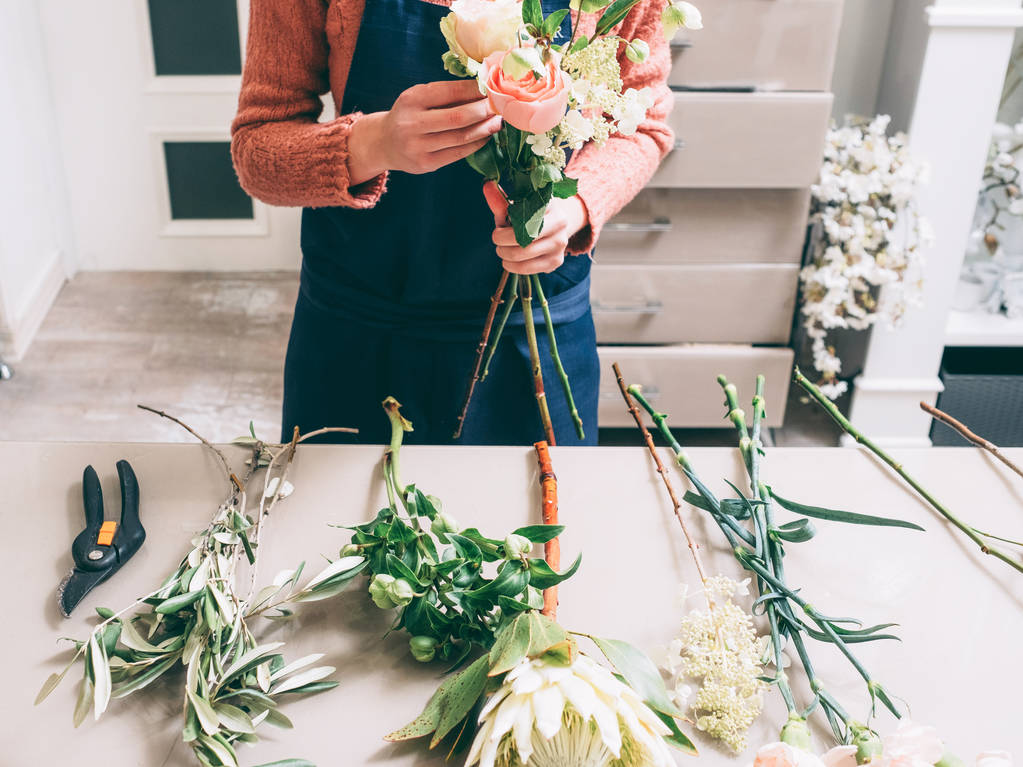 bouquet de fleurs propriétaire de petite entreprise femmes pouvoir
 - Photo, image