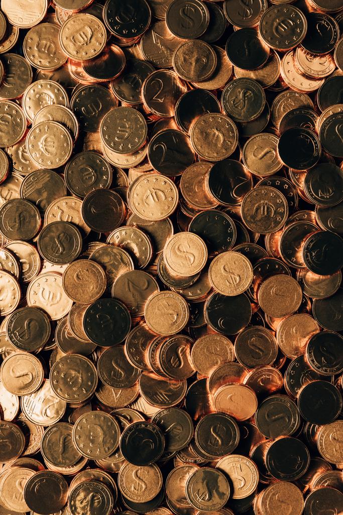 вид на золотые монеты, день святого Патрика
 - Фото, изображение