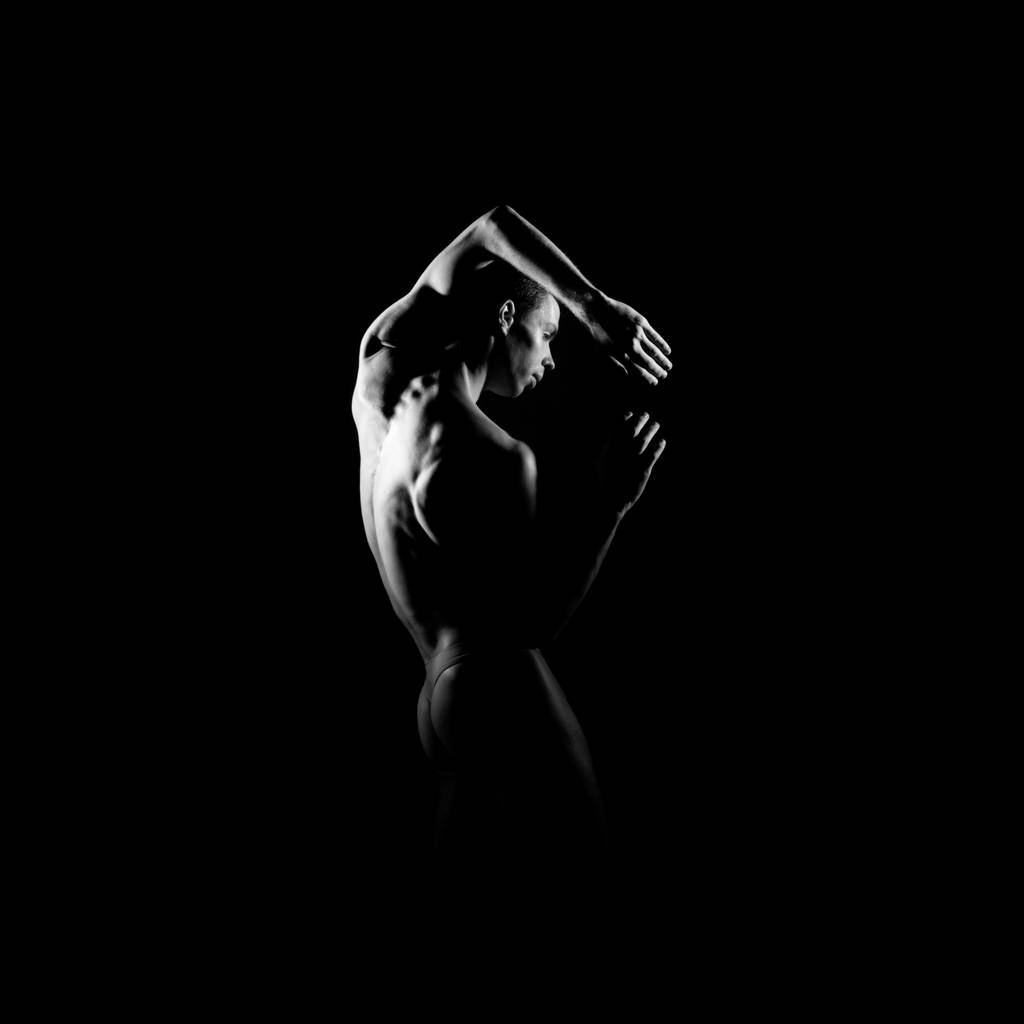Μαύρο και άσπρο ίχνος σιλουέτα χορευτής μπαλέτου αρσενικό. - Φωτογραφία, εικόνα